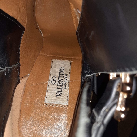 Valentino - Picture 5 of 7